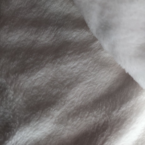 Blankets and Beyond Pink Owl Set of 4 Items - Picture 3 of 16